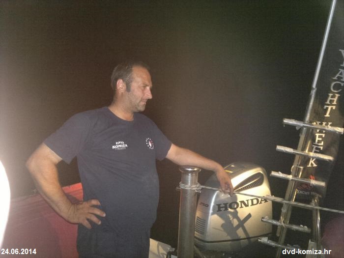 Dvd Komiža - spašavanje jedrilice usljed prodora mora, lipanj 2014